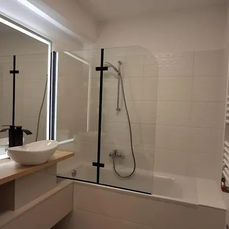 Appartement Parkwest Royale Ac And Balcony With Paid Parking Budapest